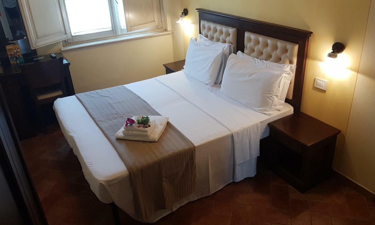 Casal Sant'Elena Bed & Breakfast Altopascio Ngoại thất bức ảnh